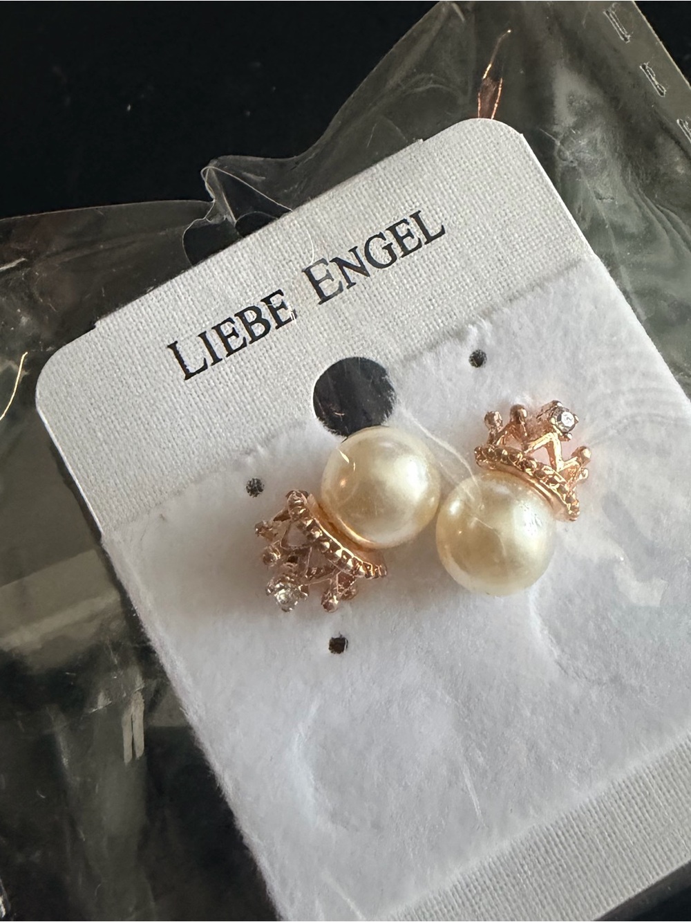 Pearl Crown Stud Earrings in Rose Gold